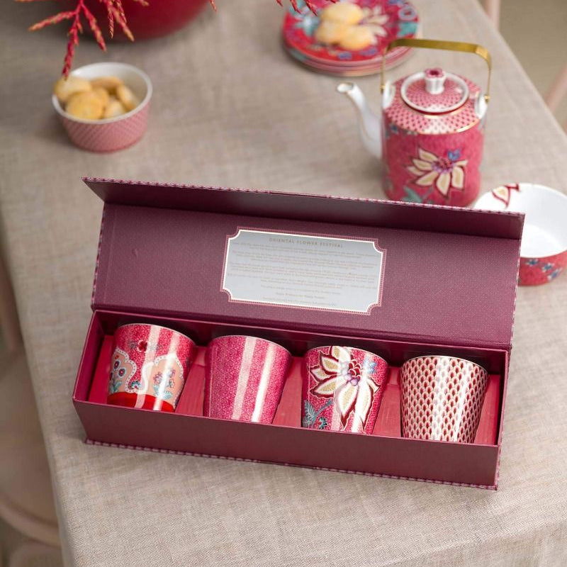 Theemokkenset - 4 mokken in cadeaudoos