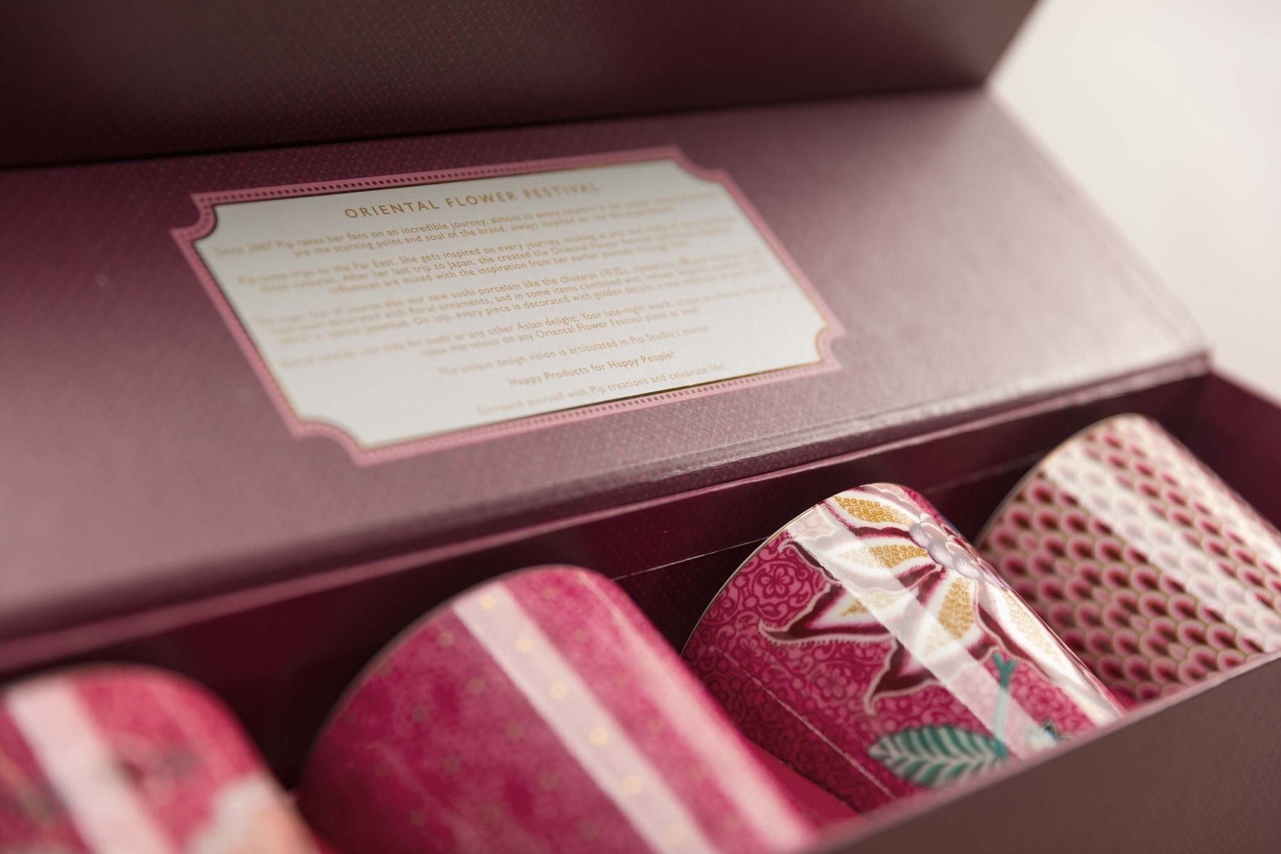 Theemokkenset - 4 mokken in cadeaudoos