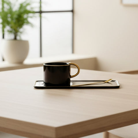 Cynthia Kop & Schotel met Lepeltje